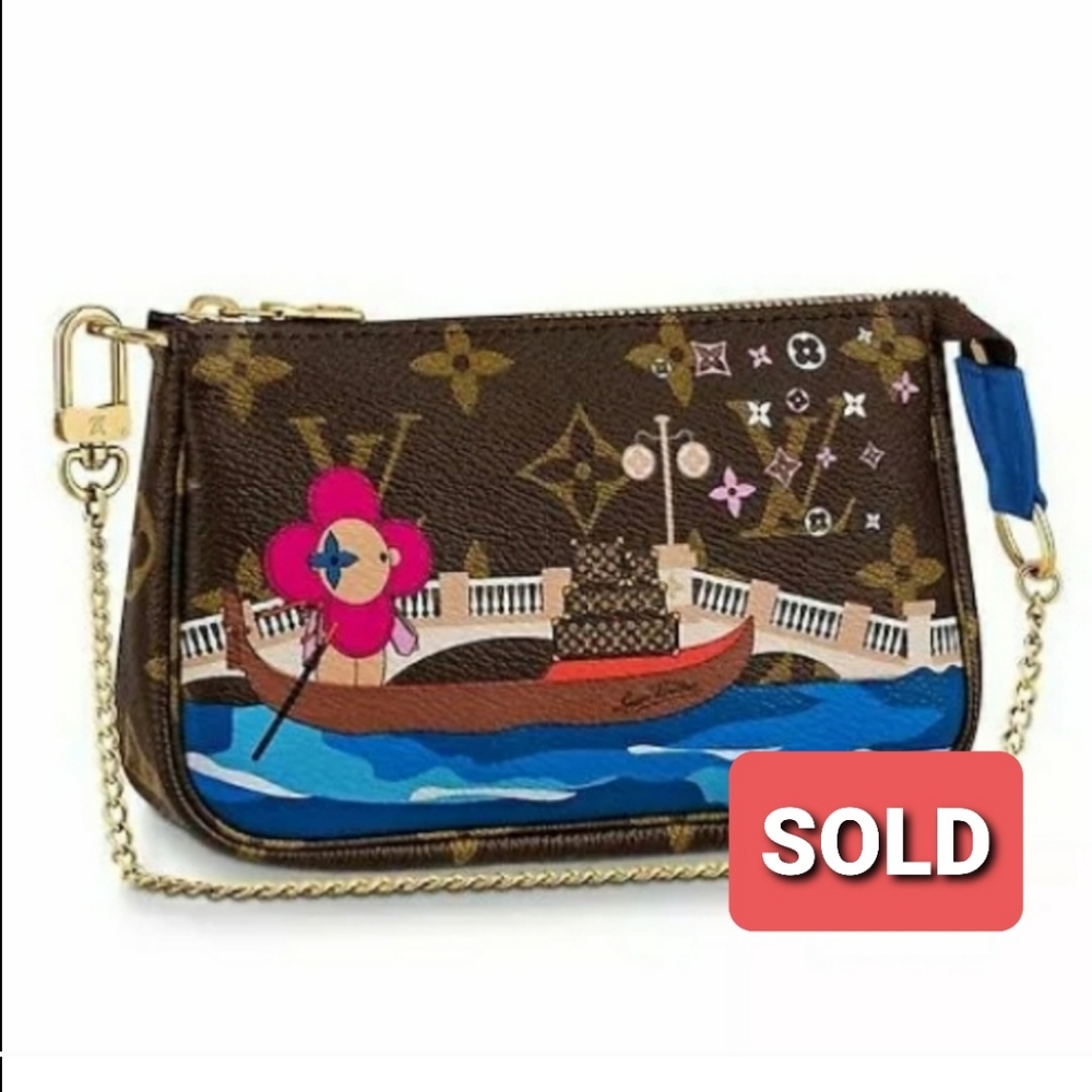 ❌SOLD❌ Louis Vuitton Mini Pochette Christmas 2019